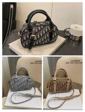 شنطة نسائية ماركة ديور- d41