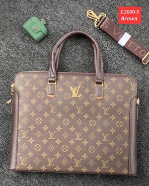 شنطة لابتوب ماركة لويس فيتون L50