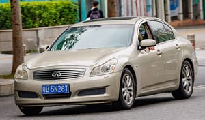 G37