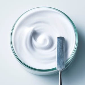 كريمات التفتيح والنضارة