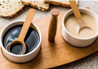 عسل وطحينة