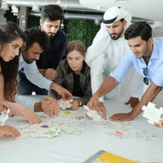ألعاب بناء فريق العمل