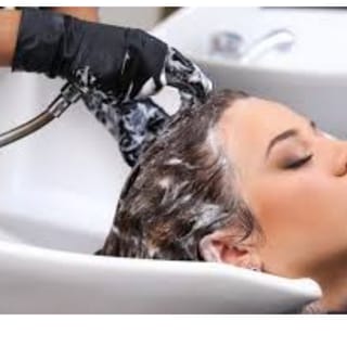 العنايه بالشعر