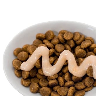 تشورو مكافآت كريمية باللحم البقري والتونا للقطط 14g x 4