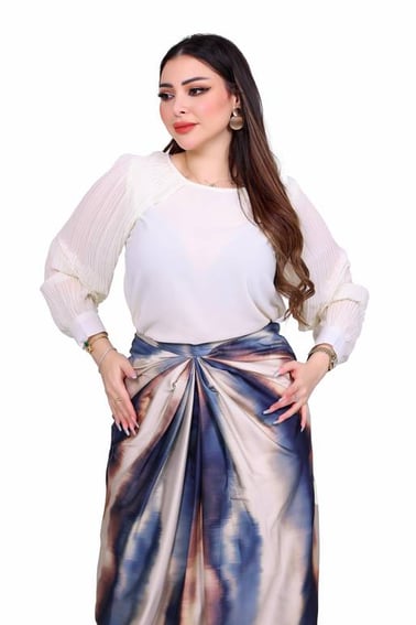 بلوزة سادة شيفون بأكمام طويلة