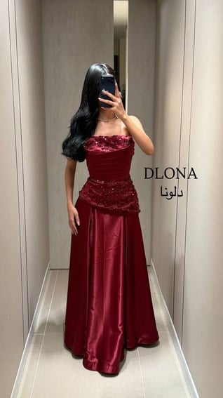 فستان لورين تفته مع ترتر