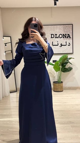 فستان كحلي تفته
