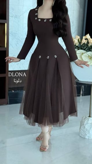 فستان باربي بني