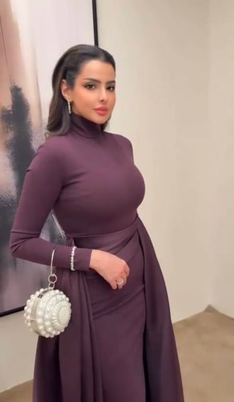 فستان سهره باكمام طويله 