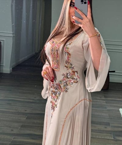 جلابيه سهره مطرزه 