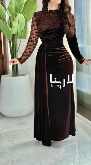 فستان اناهيد