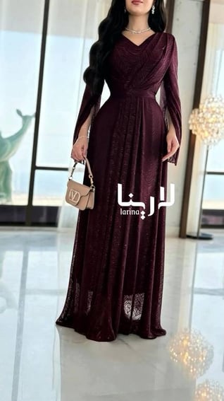 فستان  سهرة بأكمام كيب انسيابية
