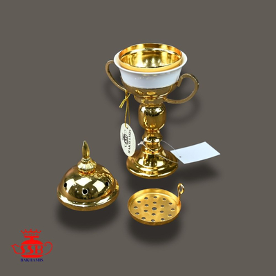 تقديم بخور وعطور