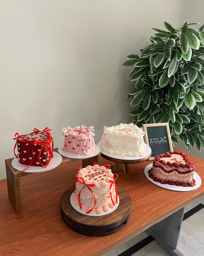 Bridal Cake gate