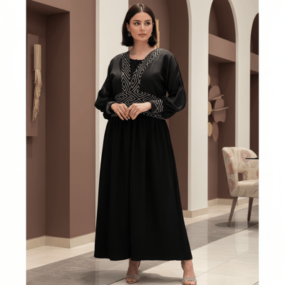كارديجان طويل أسود بتطريزات راقية وتصميم عصري