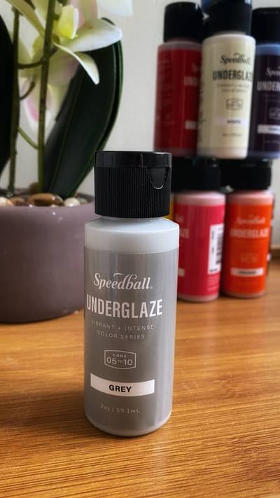Speedball underglaze "Grey"