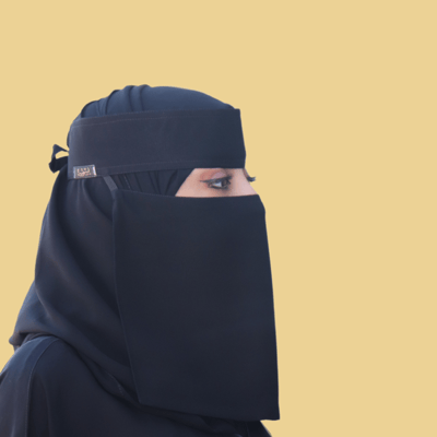 نقاب وسط