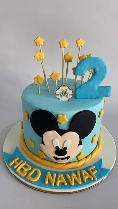 Blue mickey mouse cake 