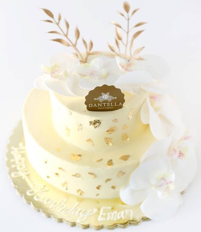 Gold Leaves Feather Cake