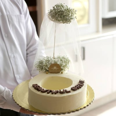   Ring Cake Medium