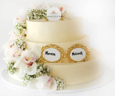 mary wedding cake