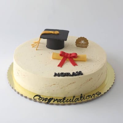 Graduation Cake 13 Inch 
