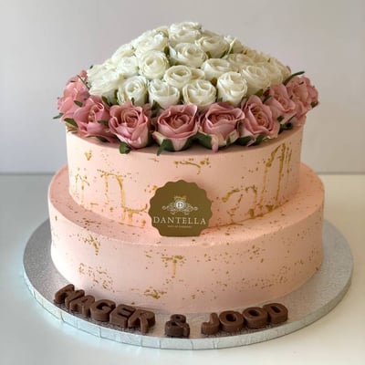 Lora Wedding Cake