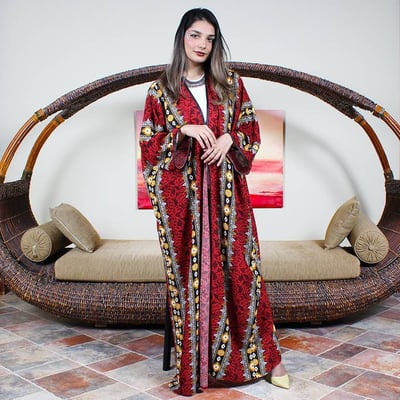 عباية الزخارف المعاصرة