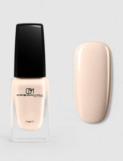 Breathable nail polish from Ubromac – Shade 569