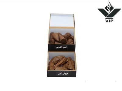 مروكي ذهبي مع العود الهرمي
