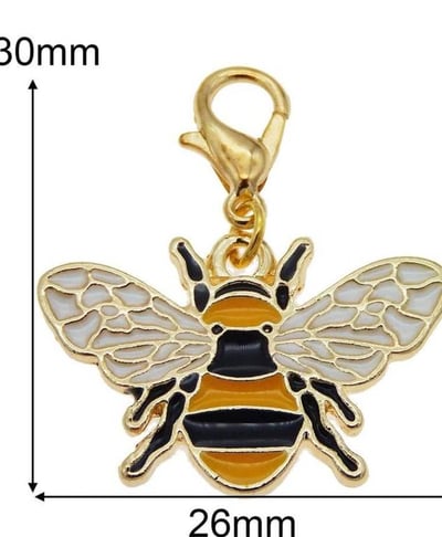 ميدالية مفاتيح على شكل نحلة