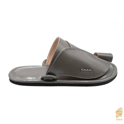 حذاء شرقي ساده 