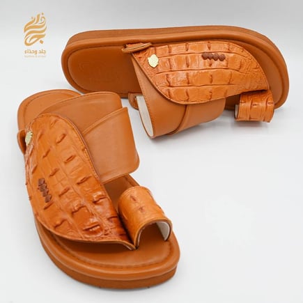 حذاء شرقي مميز وعصري لإطلالة جريئة