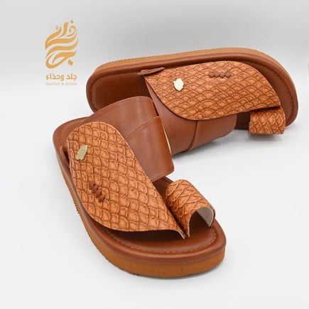 حذاء مميز وعصري