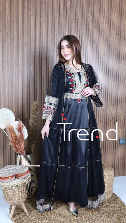 جلابية قطعتين مطرزة (اسود )