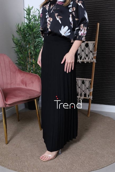 تنورة راقية بكسرات 