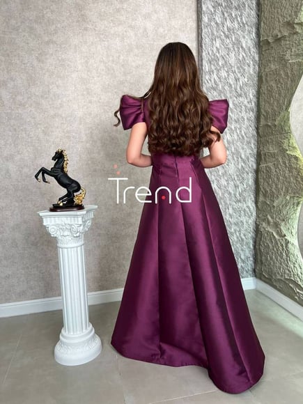 فستان عنابي بكرستال 