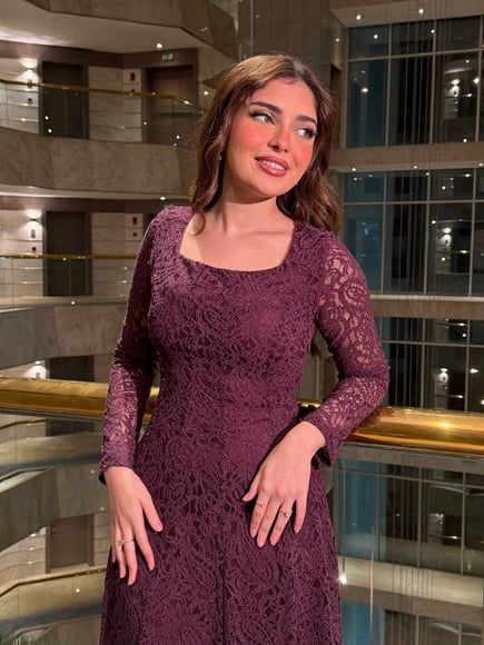 فستان دانتيل ميد انيق