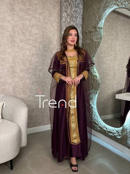 جلابية طويل قطعتين مطرزة (موف)