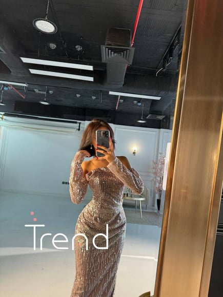 فستان سهرة ترتر بأكمام 
