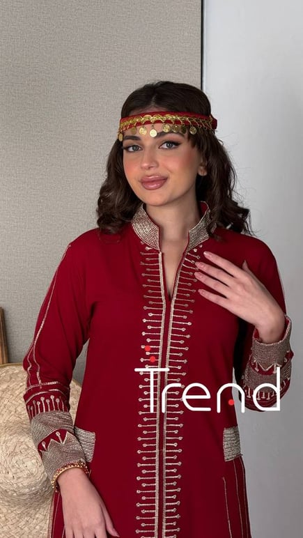 جلابية مطرزه من الامام والخلف (احمر )