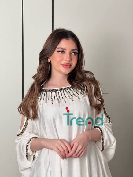 جلابية اكتاف مكشوفة 