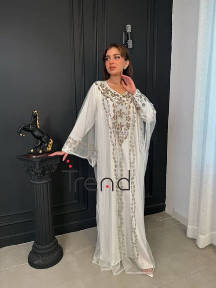 ثوب اماراتي 