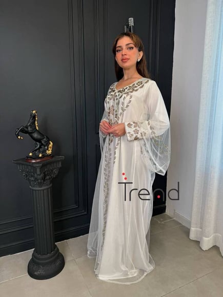 ثوب اماراتي 
