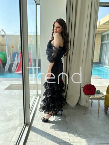فستان اسود اوف شولدر 