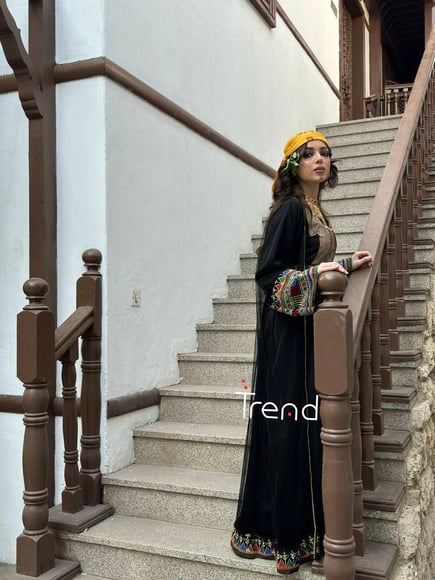 جلابية قطعتين مطرزة 