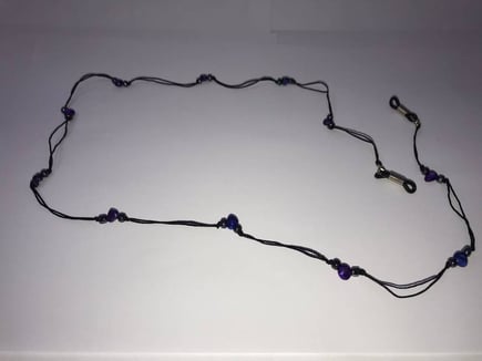 سلاسل نسائيه  للنظارات الشمسيه والطبيه خرز