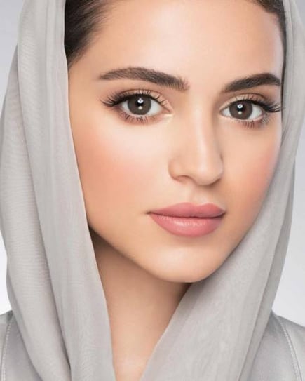 لنس مي اريبيان اي