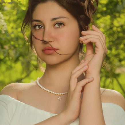 Iris Blossom Pearl Necklace | 18K Gold and Diamonds