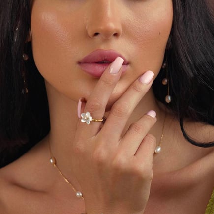 Jasmine ring |  18K gold and diamonds